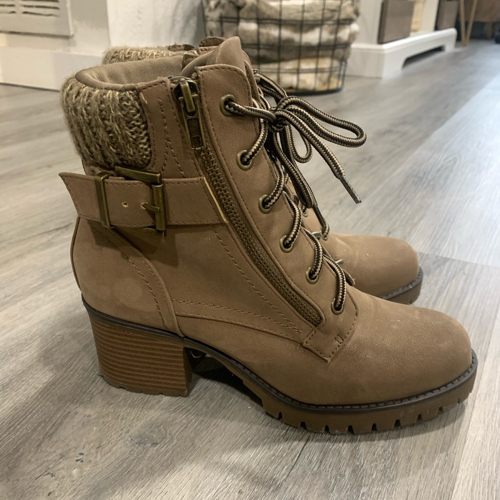 Womens MIA boots with heel